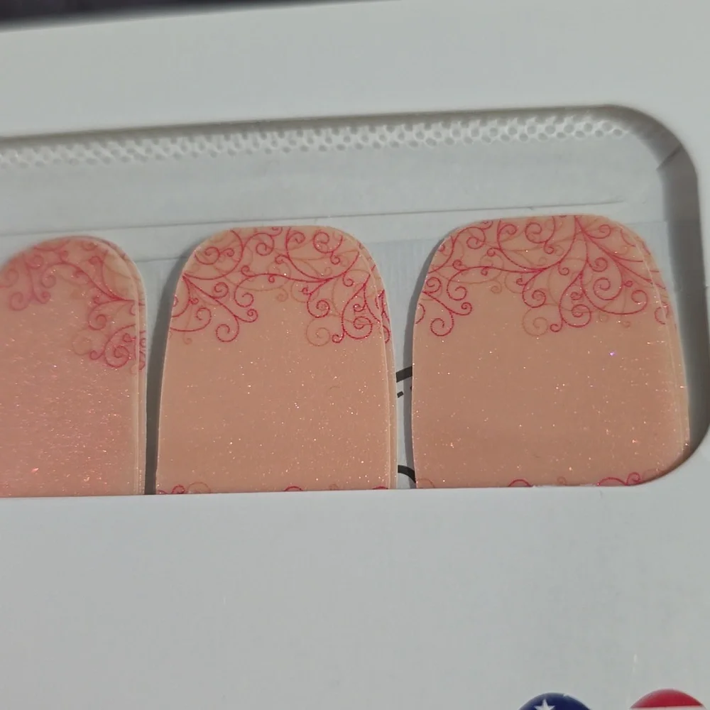 Color Street SWEET CHATEAU Press On Nails 100% Real Polish